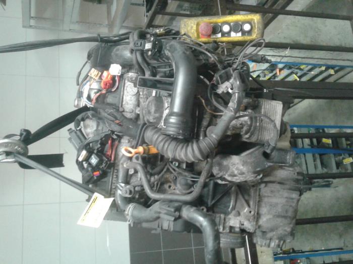 Usados Motor Volkswagen Passat Variant (3B6) 1.9 TDI 130 Precio € 681,45 Norma de margen ofrecido por Wessel Parts & Service B.V.