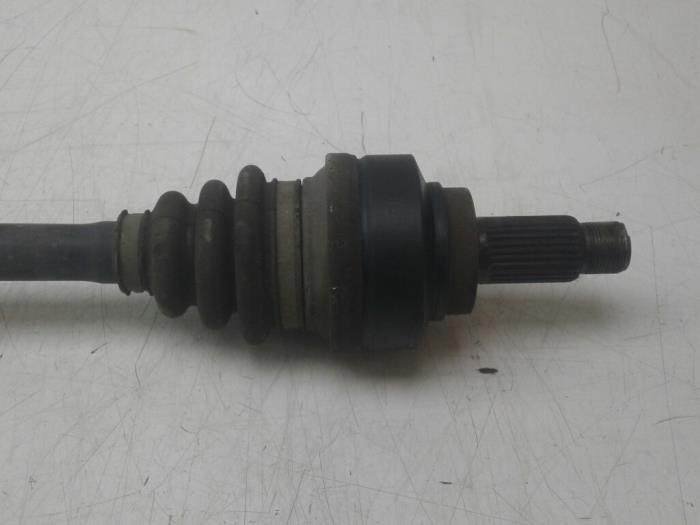 Drive shaft, rear left from a BMW 3 serie Touring (F31) 318d 2.0 16V 2014