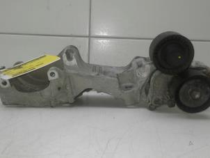 Used Drive belt tensioner Opel Movano Price € 75,00 Margin scheme offered by Autobedrijf G.H. Wessel B.V.