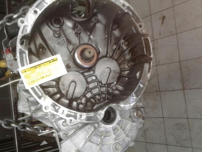 Begagnade Växellåda Mercedes A (W176) 1.5 A-180 CDI, A-180d 16V Pris € 681,45 Marginaltabell erbjuds av Wessel Parts & Service B.V.