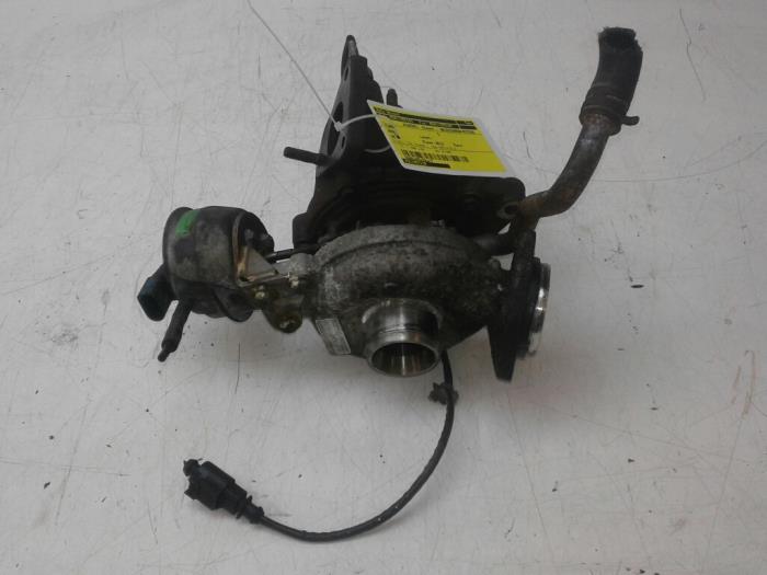 Usagé Turbo Audi Q5 (8RB) 2.0 TDI 16V Quattro Prix € 261,45 Règlement à la marge proposé par Wessel Parts & Service B.V.