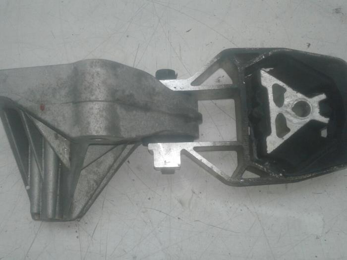 Used Engine mount Ford Focus 4 Wagon 1.5 EcoBlue 120 Price € 78,75 Margin scheme offered by Wessel Parts & Service B.V.