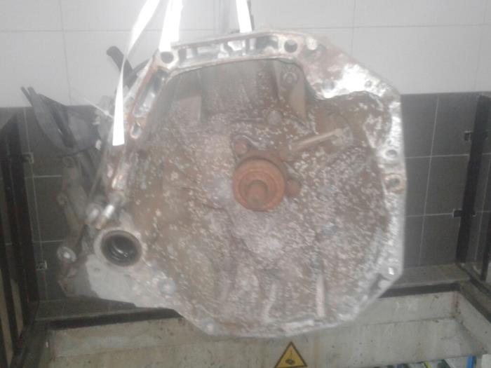 Gebrauchte Getriebe Renault Clio III (BR/CR) 1.5 dCi 70 Preis € 313,95 Margenregelung angeboten von Wessel Parts & Service B.V.