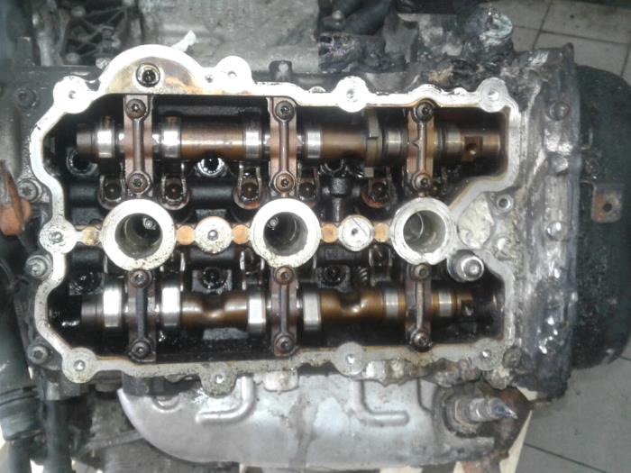 Engine from a Audi A6 (C6) 2.4 V6 24V 2004