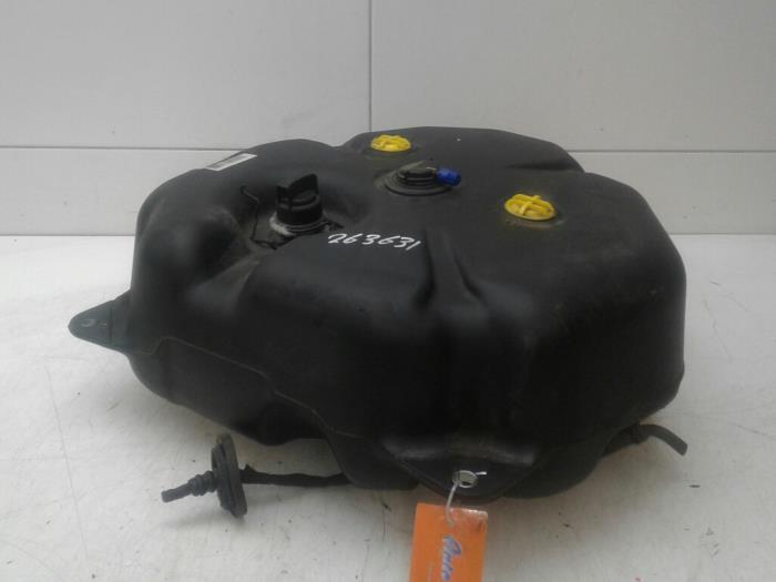 Adblue Tank Mercedes E Estate E 350 Cdi Bluetec 3 0 V6 24v 4 Matic 2124700200 642858