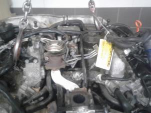 Motor van een Volkswagen Passat Variant (3B6) 2.5 TDI V6 24V 2003