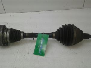 Used Front drive shaft, left Volkswagen Scirocco (137/13AD) 2.0 TDI 16V Price € 75,00 Margin scheme offered by Autobedrijf G.H. Wessel B.V.