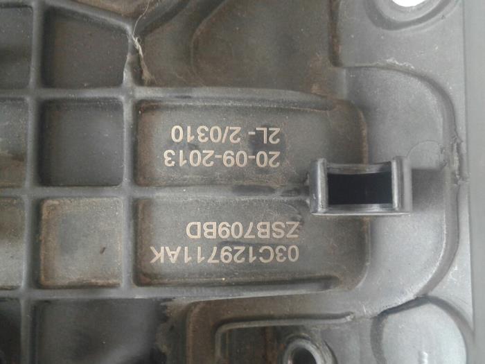 Intake manifold from a Audi A1 Sportback (8XA/8XF) 1.4 TFSI 16V 122 2013