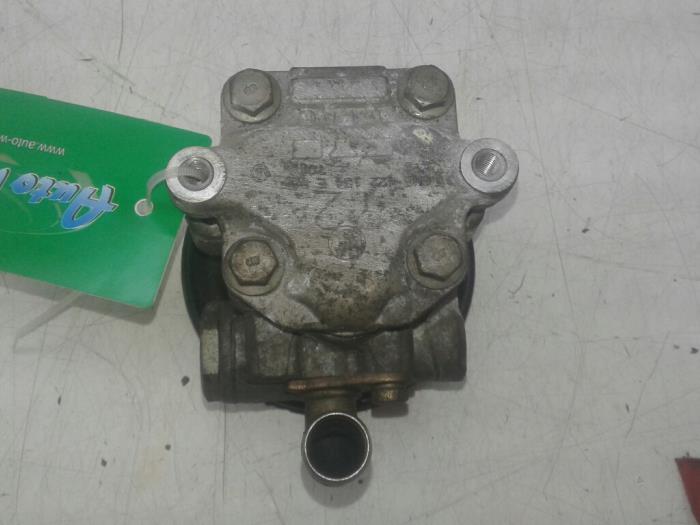 Usagé Pompe de direction Seat Arosa (6H1) Prix € 47,25 Règlement à la marge proposé par Wessel Parts & Service B.V.