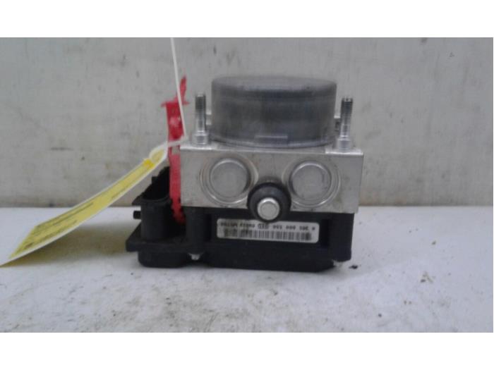 Usagé Bloc ABS Renault Modus/Grand Modus (JP) 1.5 dCi 85 Prix € 40,95 Règlement à la marge proposé par Wessel Parts & Service B.V.