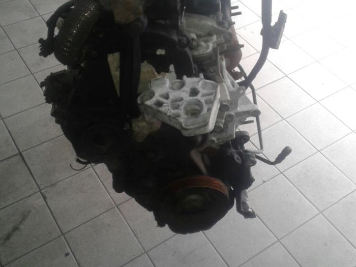 Engine from a MINI Mini (R56) 1.6 Cooper D 16V 2008