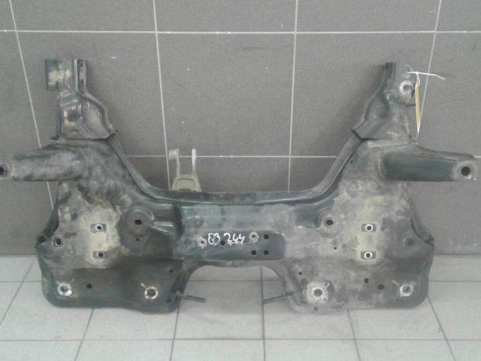 Usados Subchasis Opel Corsa IV 1.4 16V Precio € 131,25 Norma de margen ofrecido por Wessel Parts & Service B.V.