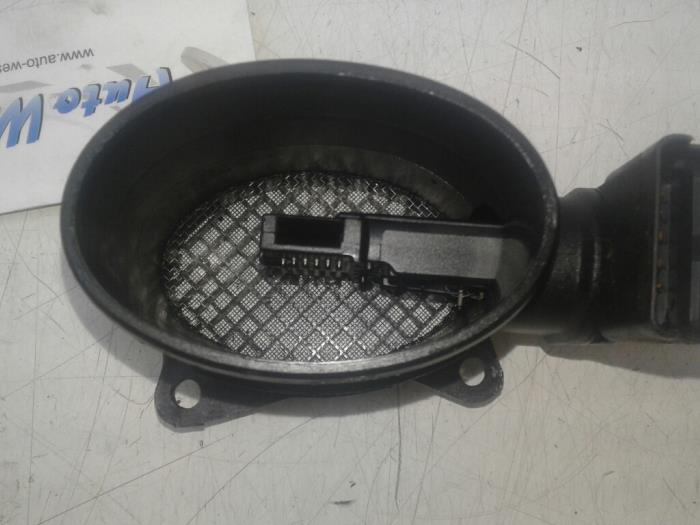 Gebrauchte Luftmengenmesser Mini Mini (R56) 1.6 Cooper D 16V Preis € 40,95 Margenregelung angeboten von Wessel Parts & Service B.V.