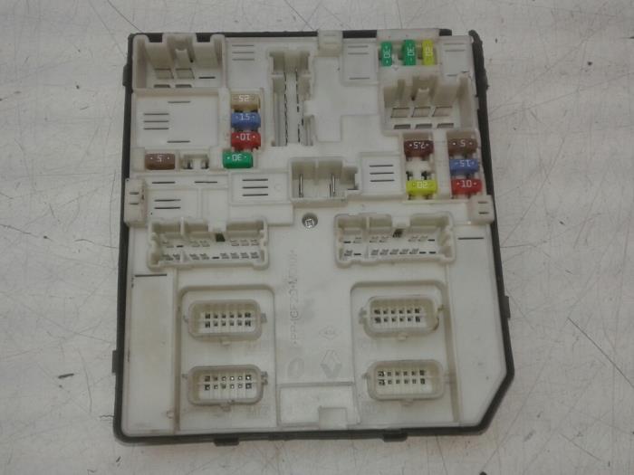 Fuse box Renault Grand Scénic III 1.6 dCi 284B61770R
