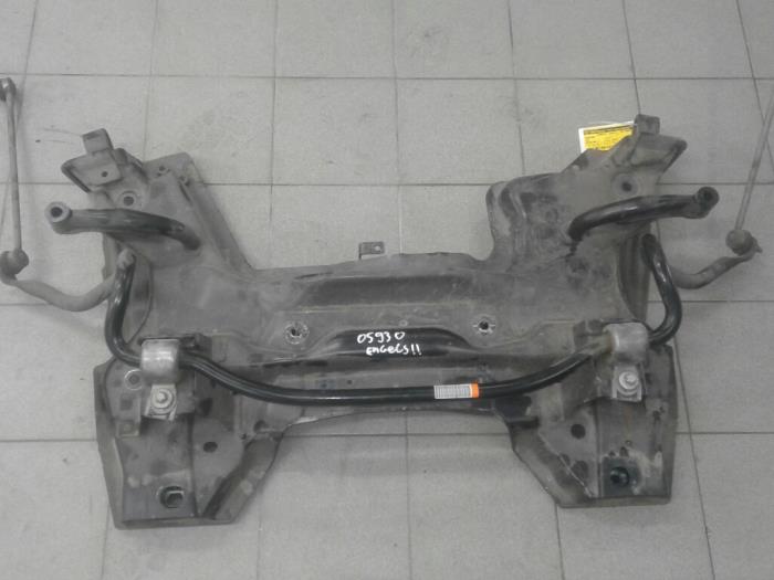 Usados Subchasis Opel Crossland (X) 1.6 CDTi 100 Precio € 131,25 Norma de margen ofrecido por Wessel Parts & Service B.V.
