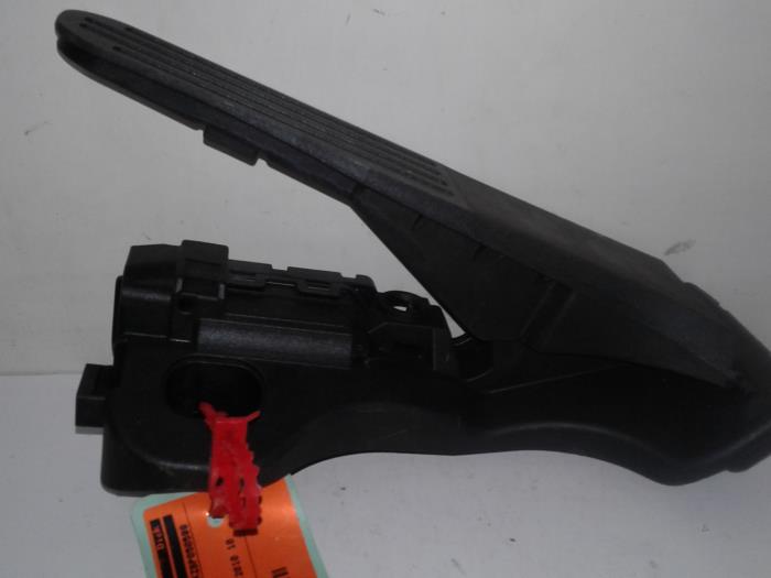 Begagnade Gaspedalsensor Volkswagen Golf VI (5K1) 2.0 TDI 16V Pris € 26,25 Marginaltabell erbjuds av Wessel Parts & Service B.V.
