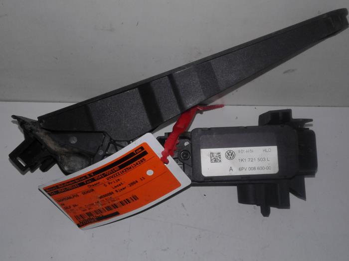 Begagnade Gaspedalsensor Volkswagen Golf V (1K1) 1.9 TDI Pris € 26,25 Marginaltabell erbjuds av Wessel Parts & Service B.V.
