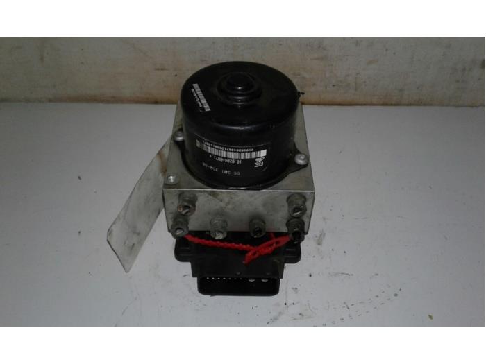 Używane Pompa ABS Peugeot 206 (2A/C/H/J/S) 1.1 XN,XR Cena € 40,95 Procedura marży oferowane przez Wessel Parts & Service B.V.