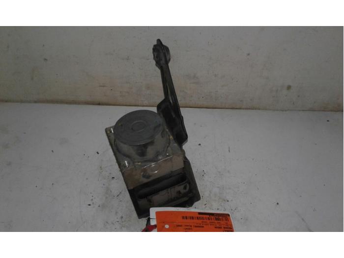Usagé Bloc ABS Renault Megane Break Prix € 40,95 Règlement à la marge proposé par Wessel Parts & Service B.V.