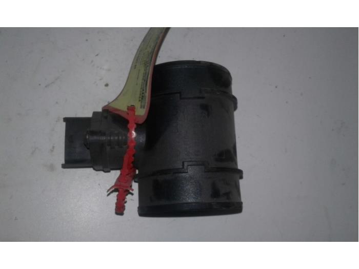 Begagnade Luftflödesmätare Opel Combo (Corsa C) 1.3 CDTI 16V Pris € 31,50 Marginaltabell erbjuds av Wessel Parts & Service B.V.