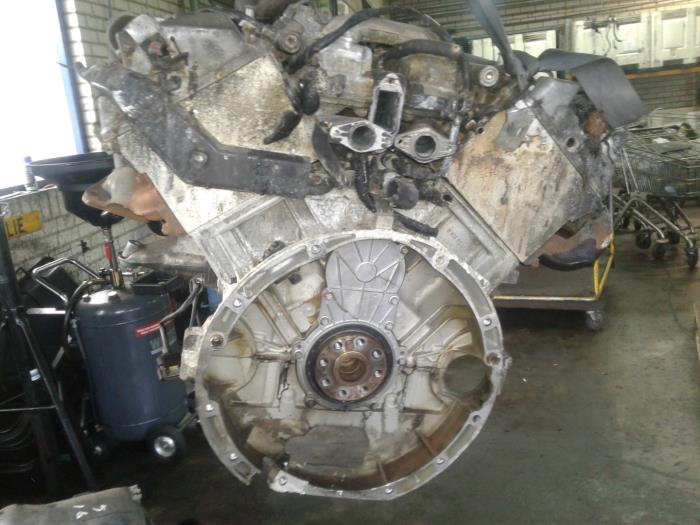 Used Engine Mercedes S (W220) 4.0 S-400 CDI Price on request offered by Wessel Parts & Service B.V.