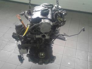 Motor van een Audi A4 Avant (B6) 1.9 TDI PDE 130 2004