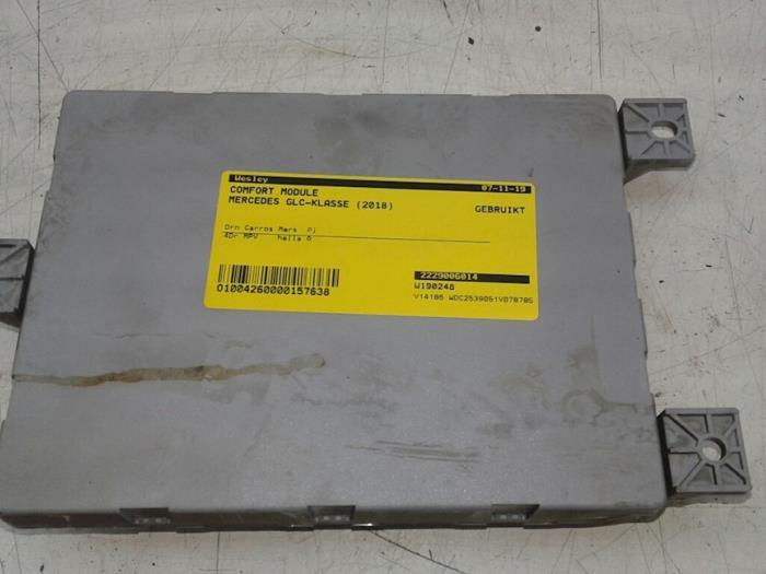 Używane Modul Comfort Mercedes GLC (X253) 2.2 220d 16V BlueTEC 4-Matic Cena € 63,00 Procedura marży oferowane przez Wessel Parts & Service B.V.