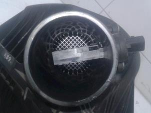 Usagé Boîtier filtre à air Chevrolet Trax 1.7 CDTI 16V 4x2 Prix € 79,00 Règlement à la marge proposé par Autobedrijf G.H. Wessel B.V.