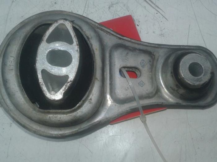 Used Engine mount Opel Movano Combi 2.3 CDTi 16V Price € 40,95 Margin scheme offered by Wessel Parts & Service B.V.