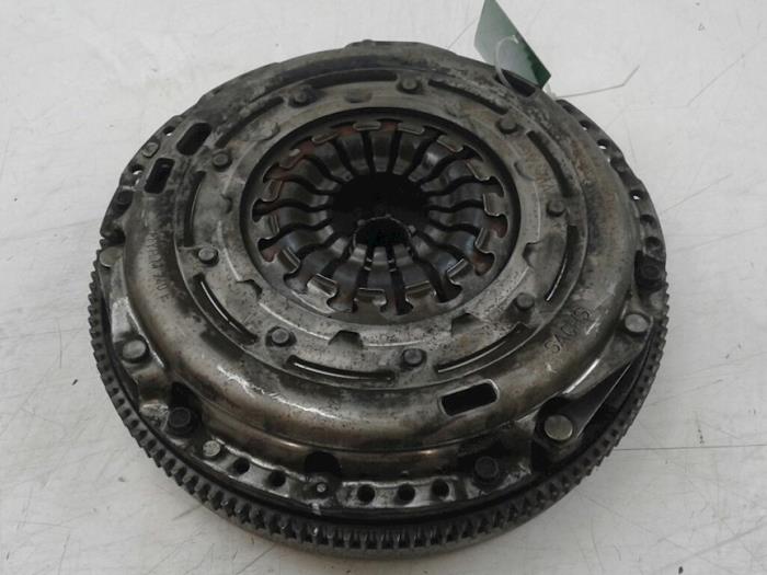 Used Flywheel Audi Q3 (8UB/8UG) 2.0 TDI 16V 140 Price € 315,00 Margin scheme offered by Wessel Parts & Service B.V.