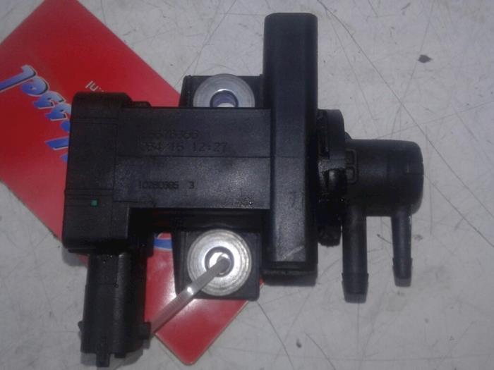 Usagé Divers Opel Zafira Tourer (P12) 1.6 CDTI 16V ecoFLEX 136 Prix € 52,50 Règlement à la marge proposé par Wessel Parts & Service B.V.