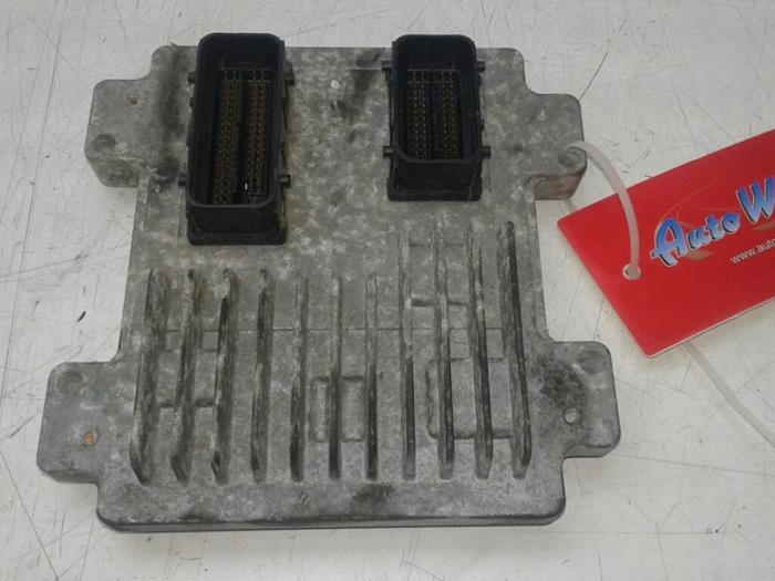 Used Engine management computer Opel Corsa E 1.4 16V Bi-Fuel Price € 241,50 Margin scheme offered by Wessel Parts & Service B.V.