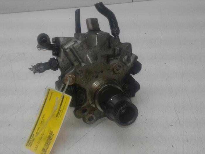 Gebrauchte Dieselpumpe Mercedes C (W205) C-220 2.2 CDI BlueTEC, C-220 d 16V Preis € 523,95 Margenregelung angeboten von Wessel Parts & Service B.V.