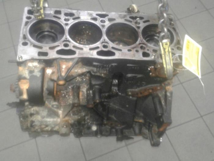 Used Engine crankcase Volkswagen Golf VII Variant (AUVV) 1.6 TDI BlueMotion 16V Price on request offered by Wessel Parts & Service B.V.