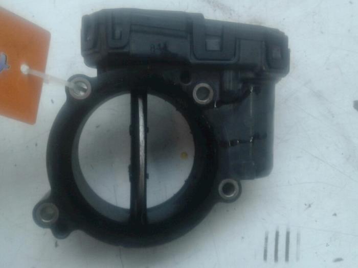 Usagé Boîtier accélérateur Mercedes C (W205) C-200d 2.2 16V Prix € 72,45 Règlement à la marge proposé par Wessel Parts & Service B.V.