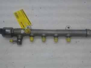Used Injector housing Mercedes A (W176) 2.2 A-200 CDI, A-200d 16V Price € 95,00 Margin scheme offered by Autobedrijf G.H. Wessel B.V.