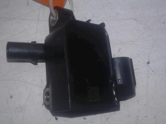 Gebrauchte Zündspule Mercedes E (C207) E-500 V8 32V Preis € 40,95 Margenregelung angeboten von Wessel Parts & Service B.V.