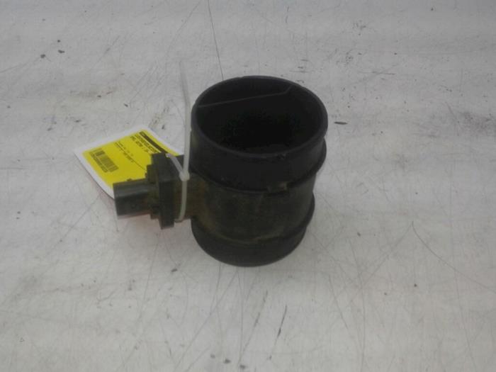 Gebrauchte Luftmengenmesser Opel Astra J Sports Tourer (PD8/PE8/PF8) 1.7 CDTi 16V Preis € 61,95 Margenregelung angeboten von Wessel Parts & Service B.V.
