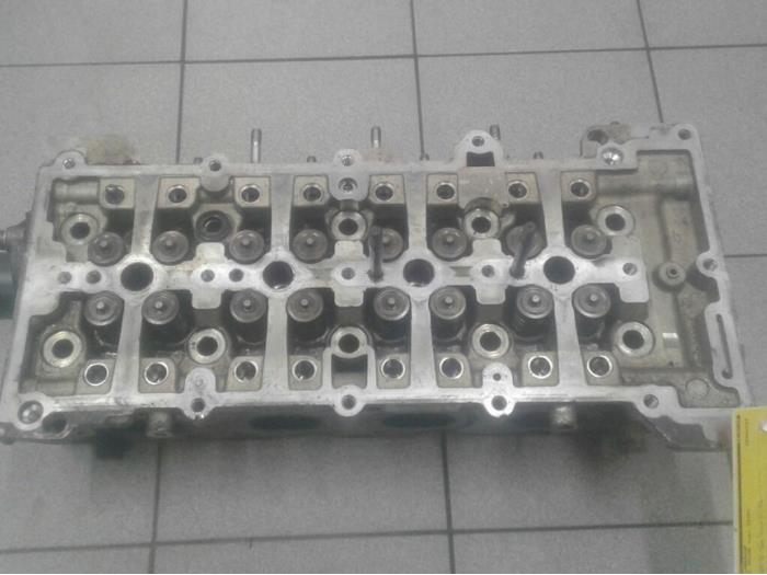 Usagé Culasse Opel Astra H Twin Top (L67) Prix sur demande proposé par Wessel Parts & Service B.V.