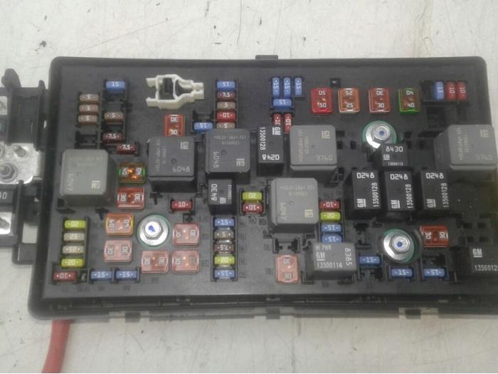 Fuse Box Opel Insignia Sports Tourer 1.6 Cdti 16v - 13485553