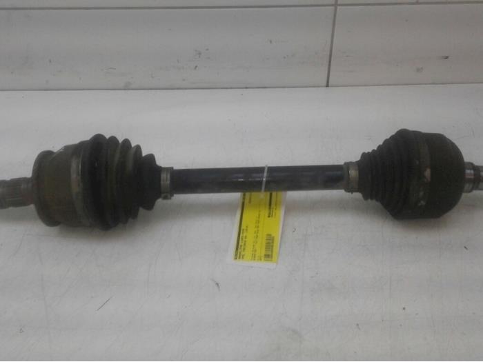 Front drive shaft, left from a Opel Insignia Sports Tourer 1.6 CDTI 16V 2016