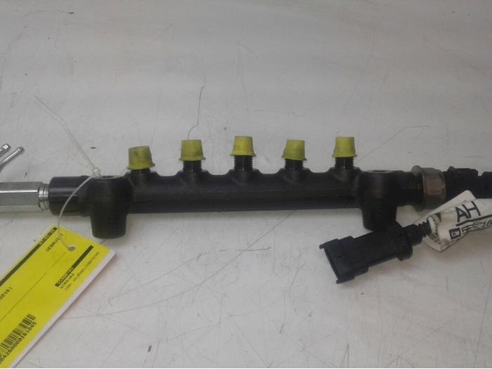 Gebrauchte Einspritzgehäuse Opel Astra K 1.6 CDTI 110 16V Preis € 72,45 Margenregelung angeboten von Wessel Parts & Service B.V.