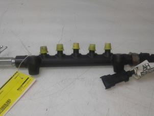 Used Injector housing Opel Astra K 1.6 CDTI 110 16V Price € 69,00 Margin scheme offered by Autobedrijf G.H. Wessel B.V.
