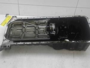 Used Sump Mercedes ML I (163) 270 2.7 CDI 20V Price on request offered by Autobedrijf G.H. Wessel B.V.