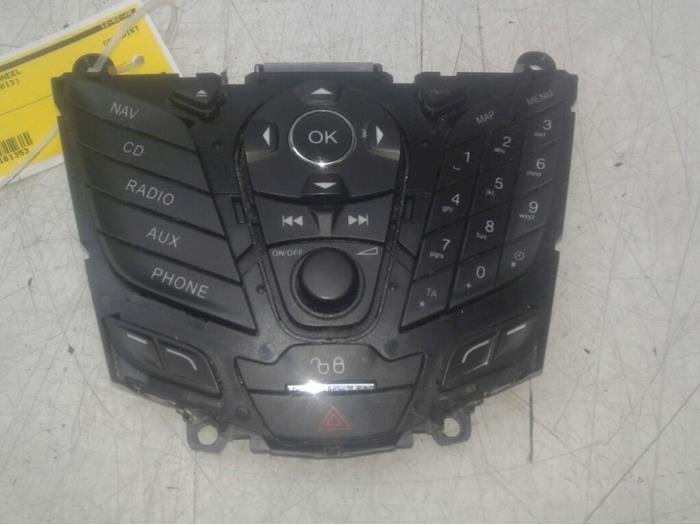 Radio control panel from a Ford Focus 3 Wagon 1.6 Ti-VCT 16V Flexifuel 2013