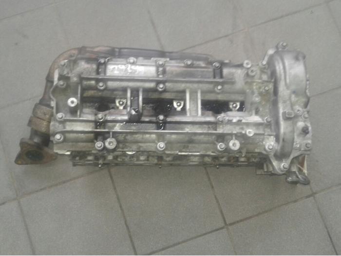 Usagé Culasse Mercedes R (W251) 3.0 320 CDI 24V 4-Matic Prix sur demande proposé par Wessel Parts & Service B.V.