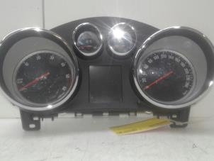 Used Odometer KM Opel Zafira Tourer (P12) 1.6 CDTI 16V ecoFLEX 136 Price € 79,00 Margin scheme offered by Autobedrijf G.H. Wessel B.V.