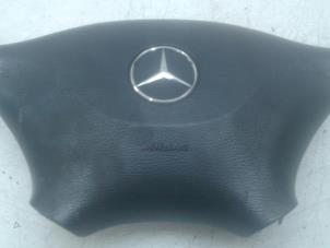 Gebrauchte Airbag links (Lenkrad) Mercedes Sprinter 3,5t (906.73) 310 CDI 16V Preis € 79,00 Margenregelung angeboten von Autobedrijf G.H. Wessel B.V.