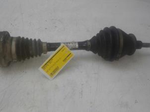 Used Front drive shaft, left Audi A1 (8X1/8XK) 1.6 TDI 16V Price € 95,00 Margin scheme offered by Autobedrijf G.H. Wessel B.V.