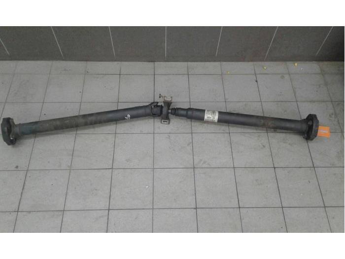 Usagé Arbre intermédiaire Mercedes C Combi (S203) 2.2 C-200 CDI 16V Prix € 313,95 Règlement à la marge proposé par Wessel Parts & Service B.V.